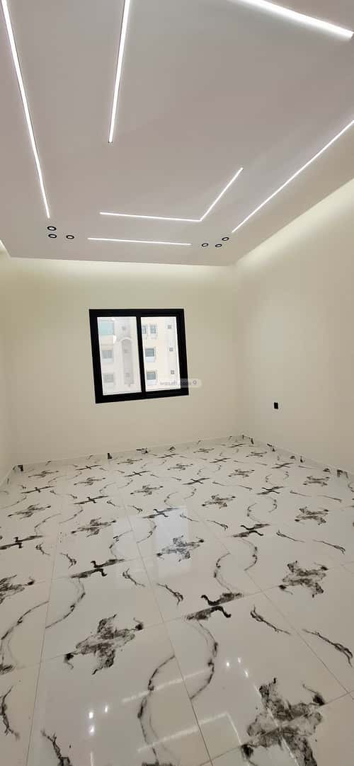 شقة 210 متر مربع ب 6 غرف الجلوية، الدمام