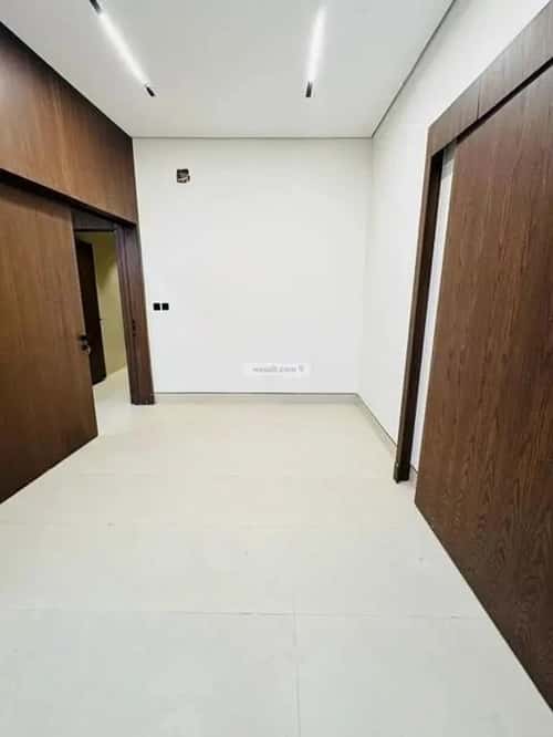 فيلا 253 متر مربع شمالية على شارع 15م اليرموك، شرق الرياض، الرياض