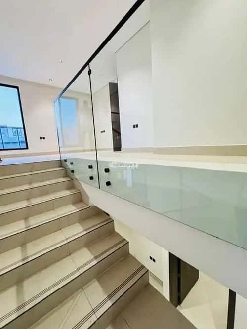 فيلا 282 متر مربع شمالية على شارع 15م اليرموك، شرق الرياض، الرياض