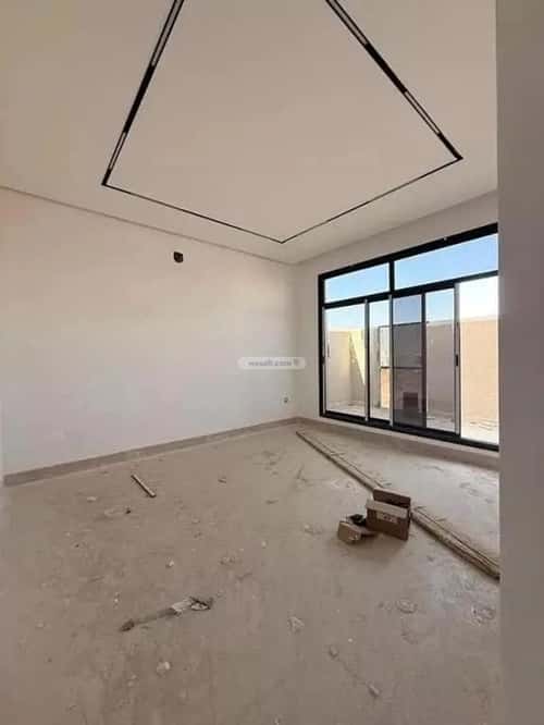 3 bedroom floor in Al Maizilah