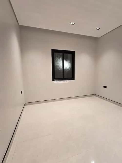 فيلا 312 متر مربع جنوبية على شارع 18م المعيزيلة، شرق الرياض، الرياض