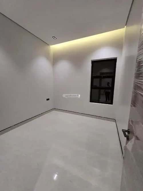 فيلا 312 متر مربع جنوبية على شارع 18م المعيزيلة، شرق الرياض، الرياض