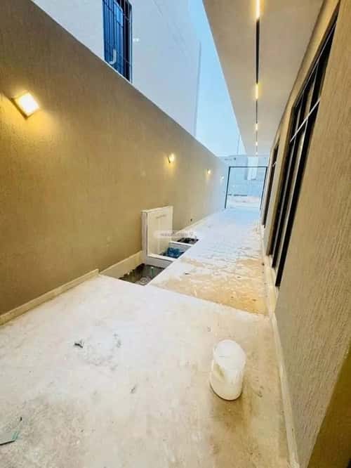 فيلا 265 متر مربع شرقية على شارع 18م الجنادرية، شرق الرياض، الرياض