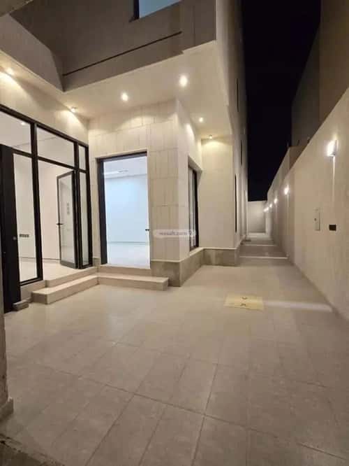 فيلا 312 متر مربع جنوبية على شارع 18م المعيزيلة، شرق الرياض، الرياض