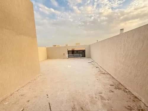 فيلا 338 متر مربع شمالية غربية على شارع 18م الرمال، شرق الرياض، الرياض