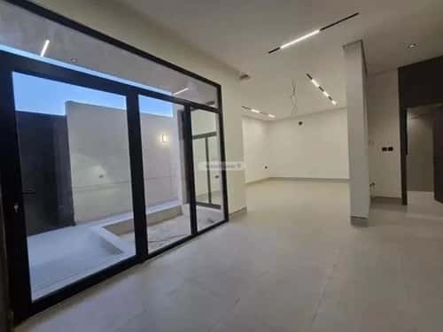 فيلا 274 متر مربع شمالية على شارع 15م اليرموك، شرق الرياض، الرياض