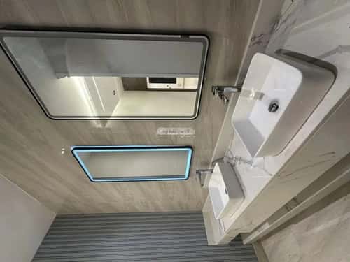 فيلا 300 متر مربع غربية على شارع 20م الرمال، شرق الرياض، الرياض