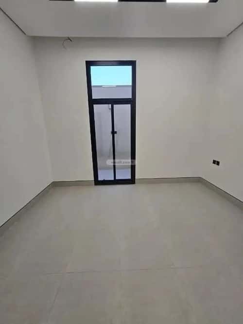 فيلا 259 متر مربع شمالية على شارع 15م اليرموك، شرق الرياض، الرياض