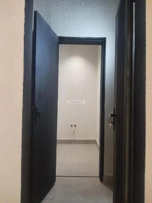 فيلا 259 متر مربع شمالية على شارع 15م الرمال، شرق الرياض، الرياض