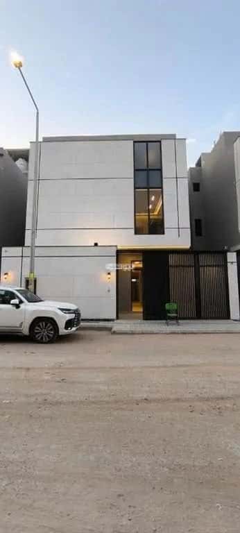فيلا 312 متر مربع شمالية على شارع 15م الرمال، شرق الرياض، الرياض