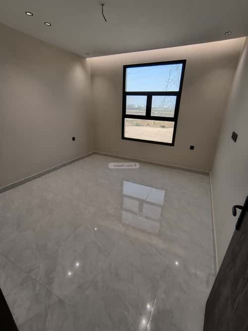 فيلا 300 متر مربع شمالية على شارع 15م الرحمانية، شرق جدة، جدة