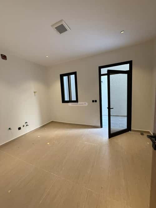 دور 169 متر مربع ب 4 غرف عكاظ، جنوب الرياض، الرياض