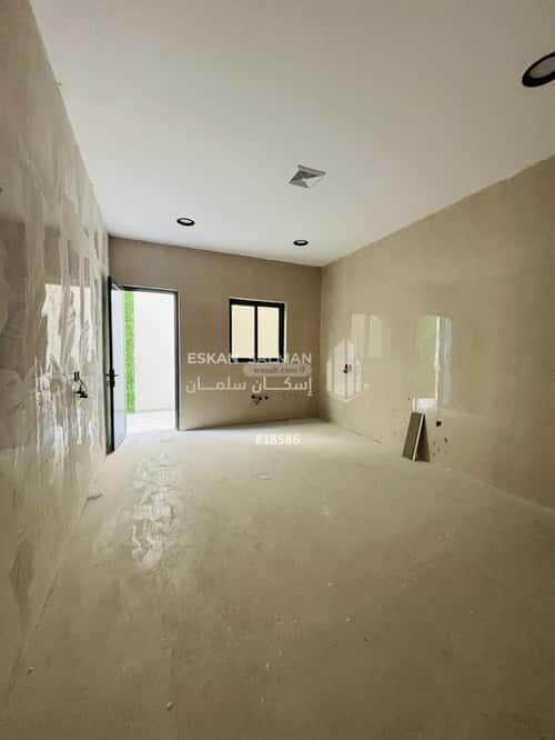 فيلا 260 متر مربع شمالية على شارع 20م الشروق، الدمام