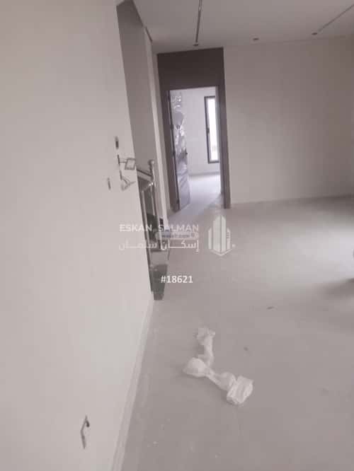 فيلا 314 متر مربع شمالية على شارع 30م العزيزية، الجبيل