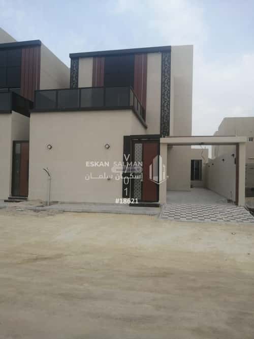 فيلا 314 متر مربع شمالية على شارع 30م العزيزية، الجبيل