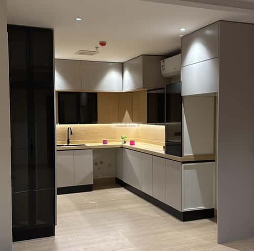 Semi-Furnished Apartment with 3 Bedrooms Al Seef, Aldammam