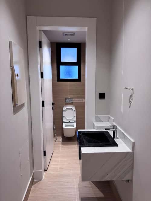 Semi-Furnished Apartment with 3 Bedrooms Al Seef, Aldammam