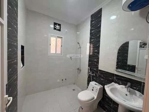 فيلا 252 متر مربع شمالية على شارع 15م عبدالله فؤاد، الدمام