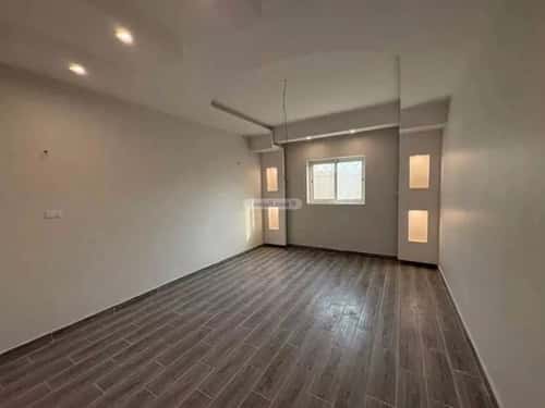 فيلا 252 متر مربع شمالية على شارع 15م عبدالله فؤاد، الدمام