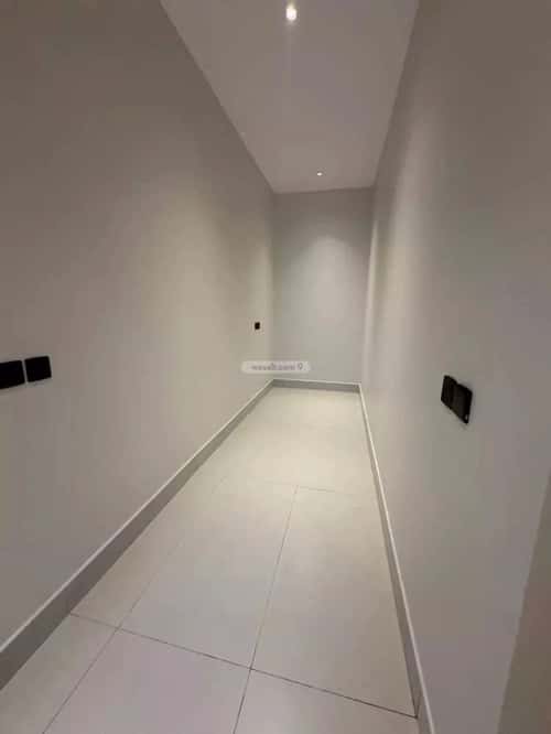 فيلا 805 متر مربع جنوبية شرقية على شارع 18م الشاطئ الغربي، الدمام