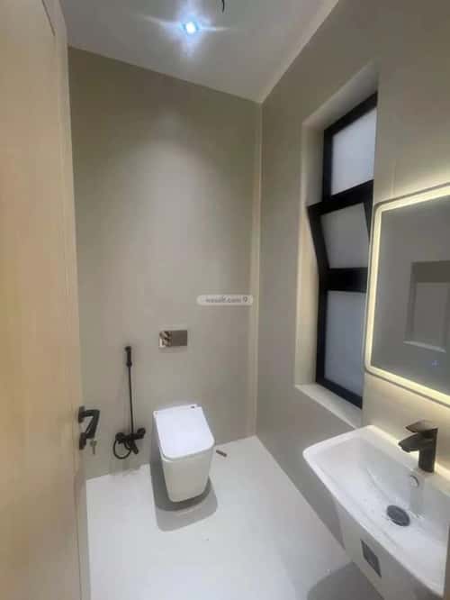 فيلا 426 متر مربع شمالية على شارع 18م الشاطئ الغربي، الدمام