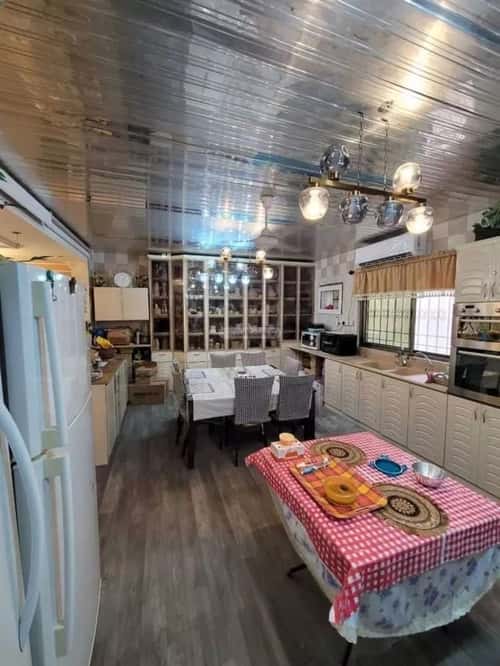 فيلا 525 متر مربع غربية على شارع 15م الراكة الجنوبية، الخبر