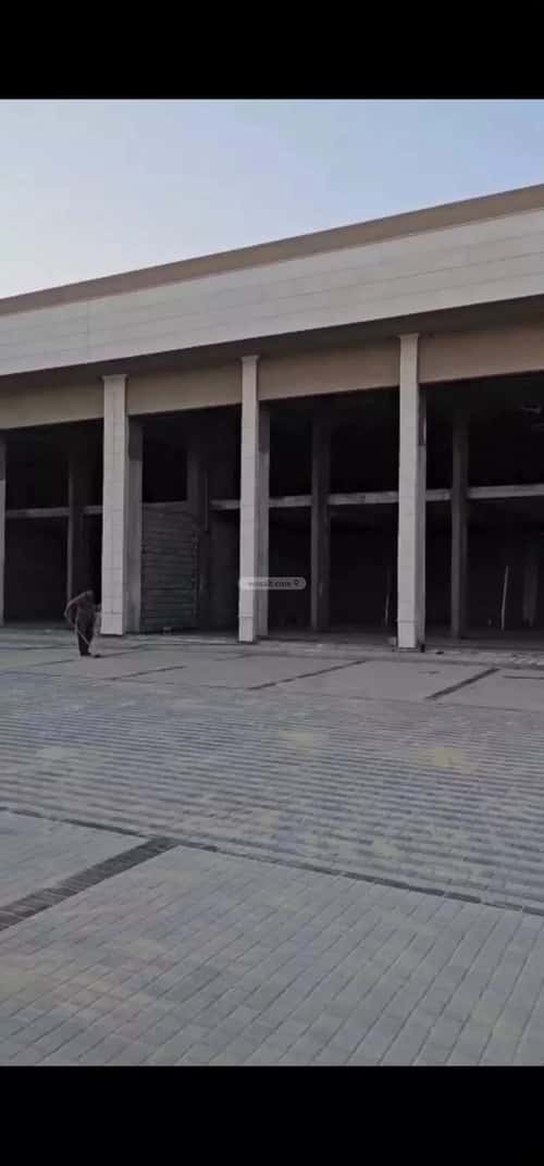 Showroom for Rent Al Shooalah, Aldammam