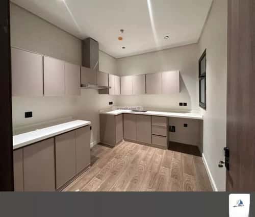 6 bedroom apartment in Al Hamra