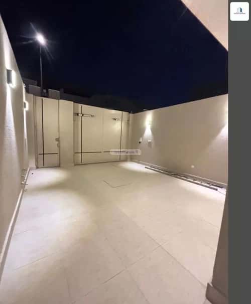 Villa 161 SQM Facing North with 5 Bedrooms Al-Malqa, North Riyadh, Riyadh