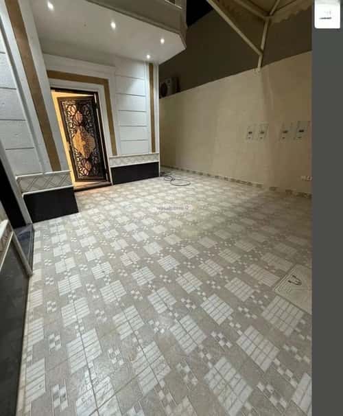دور 375 متر مربع ب 9 غرف عكاظ، جنوب الرياض، الرياض
