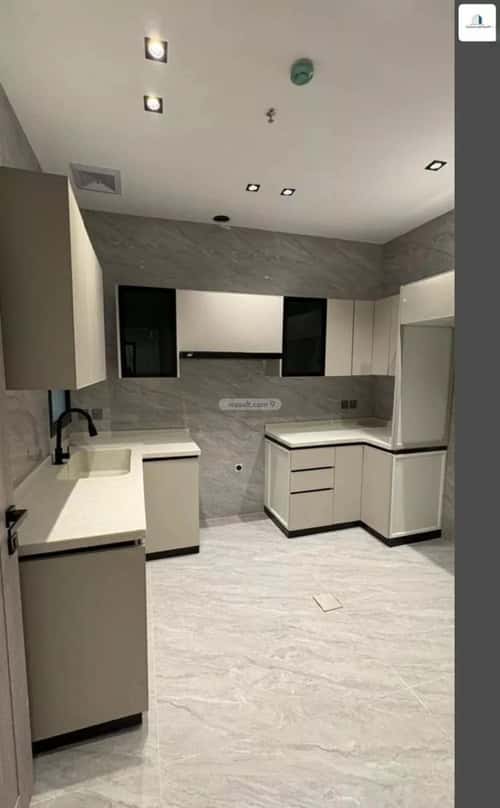 Apartment with 5 Bedrooms Al Hammraa, Khobar