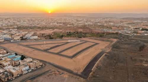 أرض 501 متر مربع شمالية على شارع 15م الواسط، الطائف