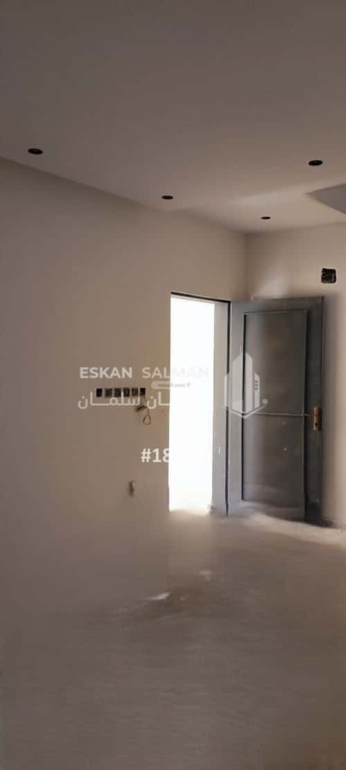 فيلا 233 متر مربع شرقية على شارع 20م عكاظ، جنوب الرياض، الرياض