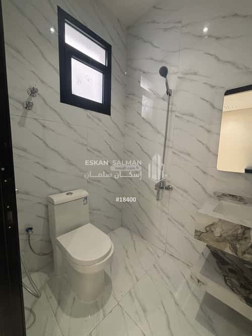 فيلا 324 متر مربع جنوبية على شارع 15م الصواري، الخبر