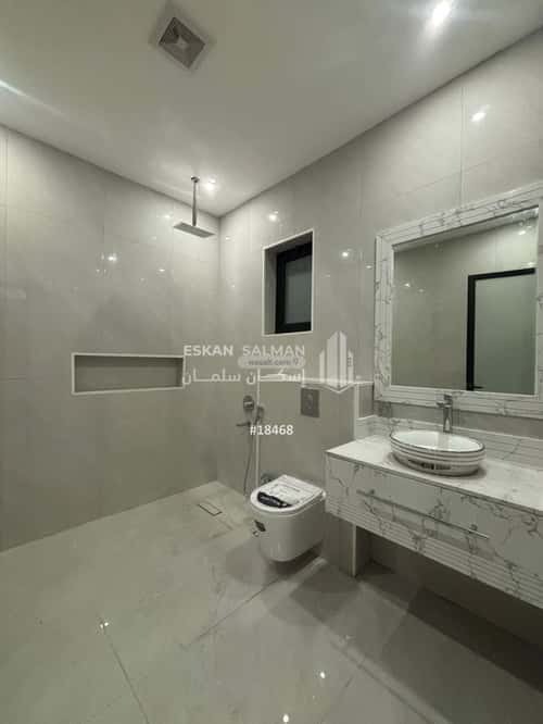 فيلا 375 متر مربع شمالية على شارع 60م السيف، الدمام