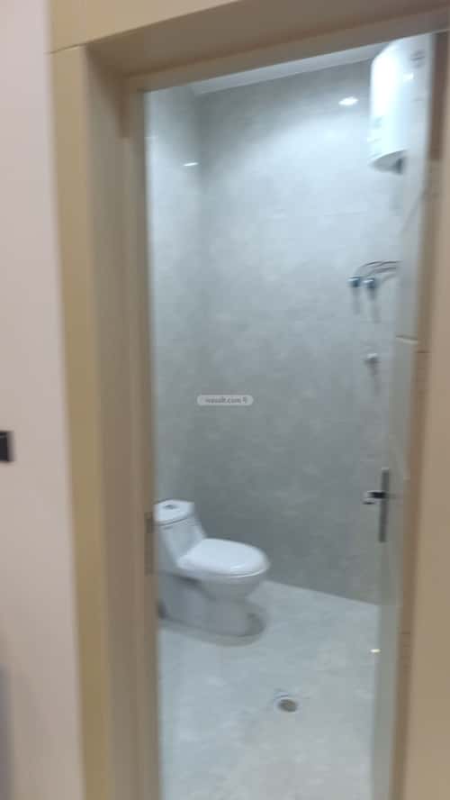 فيلا 326 متر مربع شرقية على شارع 20م عكاظ، جنوب الرياض، الرياض