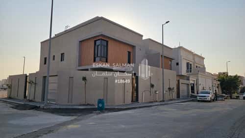 فيلا 362 متر مربع شمالية شرقية على شارع 20م الشراع، الخبر