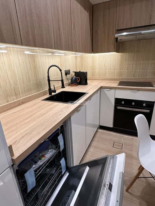 شقة ب 3 غرف قرطبة، شرق الرياض، الرياض