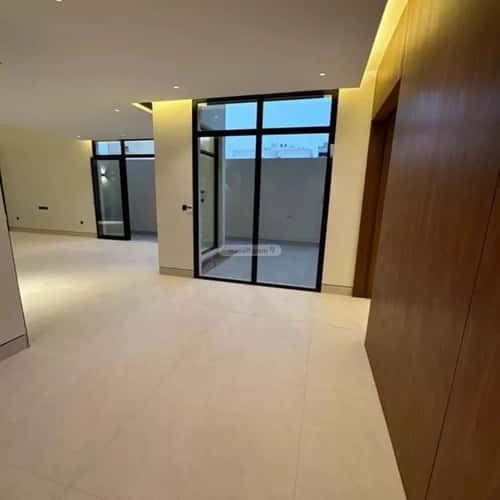 فيلا 300 متر مربع غربية على شارع 15م النرجس، شمال الرياض، الرياض