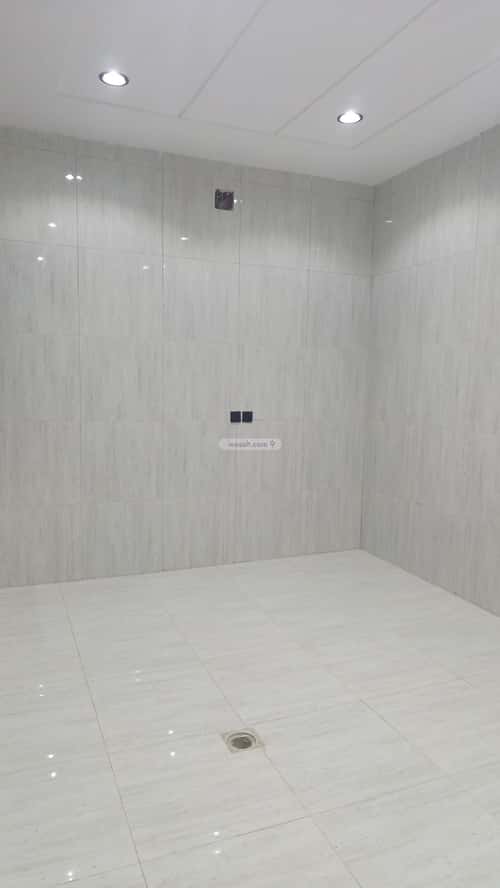 فيلا 391 متر مربع شرقية على شارع 20م عكاظ، جنوب الرياض، الرياض