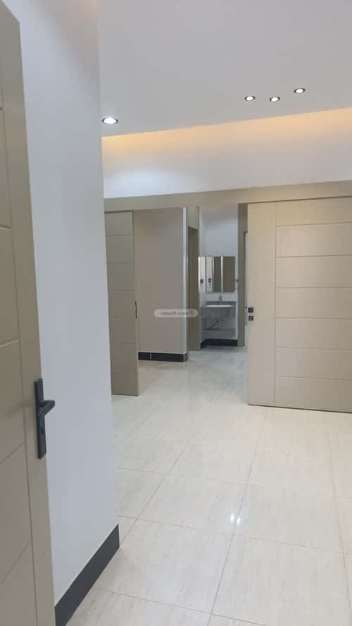 فيلا 391 متر مربع شرقية على شارع 20م عكاظ، جنوب الرياض، الرياض