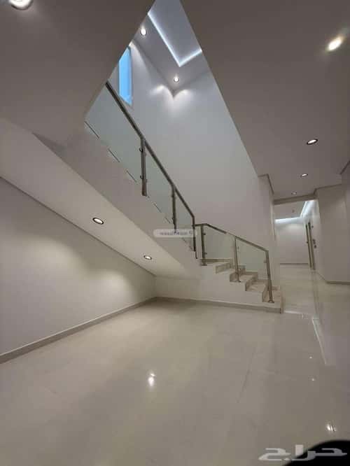 شقة ب 7 غرف المعلاة، أحد رفيدة