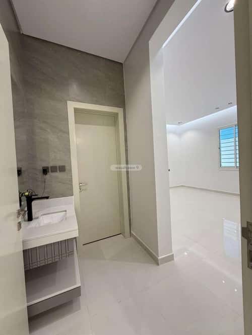 شقة ب 7 غرف المعلاة، أحد رفيدة