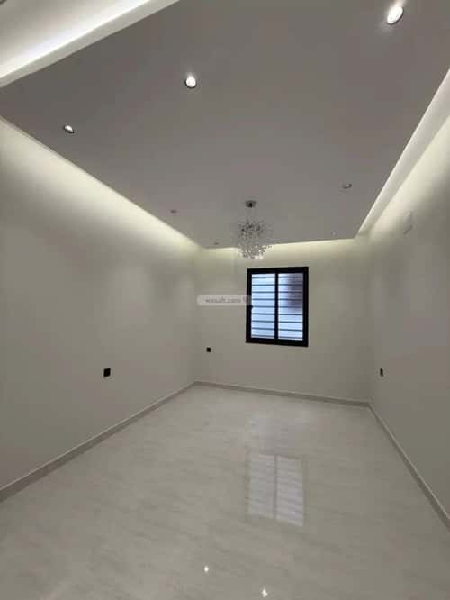 شقة ب 7 غرف المعلاة، أحد رفيدة