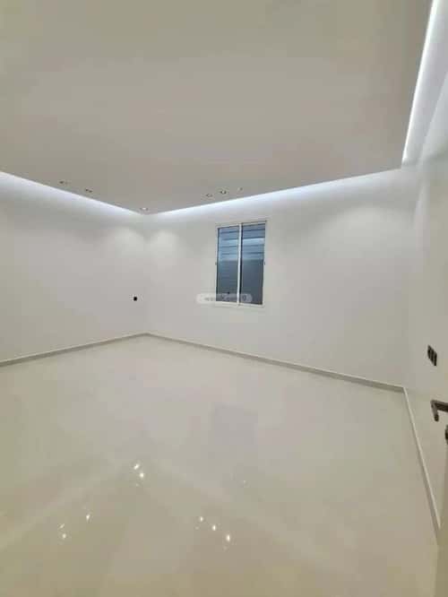 شقة ب 7 غرف المعلاة، أحد رفيدة