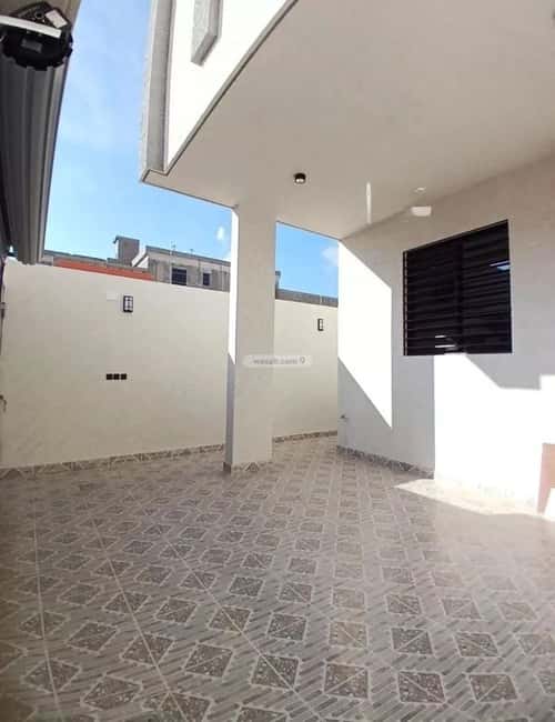 شقة ب 6 غرف المعلاة، أحد رفيدة