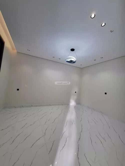 شقة ب 6 غرف المعلاة، أحد رفيدة