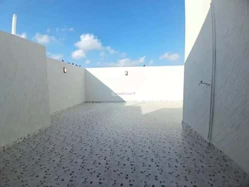 شقة ب 8 غرف المعلاة، أحد رفيدة