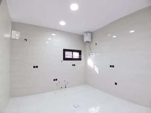 شقة ب 8 غرف المعلاة، أحد رفيدة