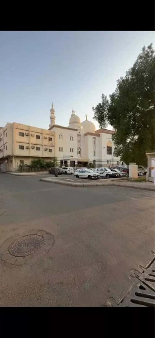 Building 825 SQM Facing South Alhegrah, Makkah Al Mukarramah